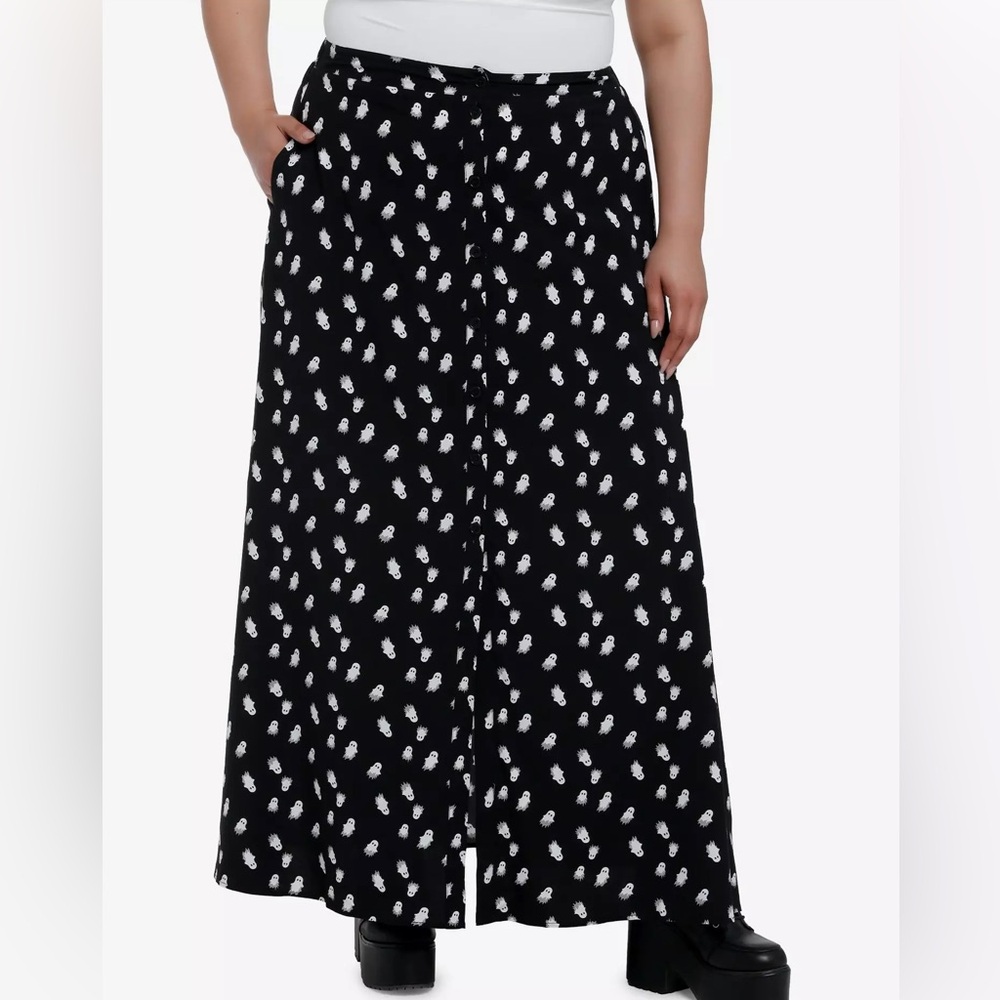 Hot Topic Thorn & Fable Black & White Ghost Maxi Skirt Plus Size